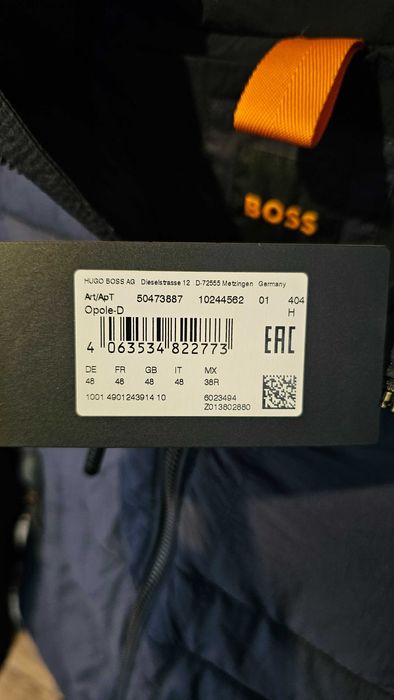 Куртка boss 50473887 404 розмір 48 оригінал