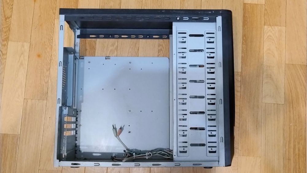 Корпус для ПК. ATX.