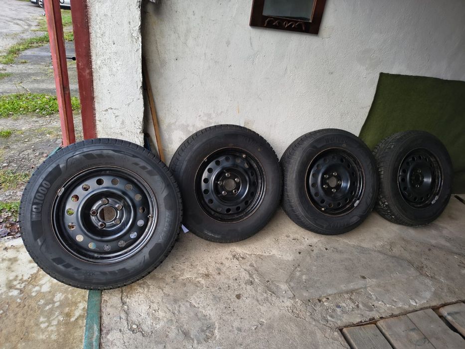 Koła zimowe opony felgi stalowe SUV 215/70R16 100H Zeetex WQ1000