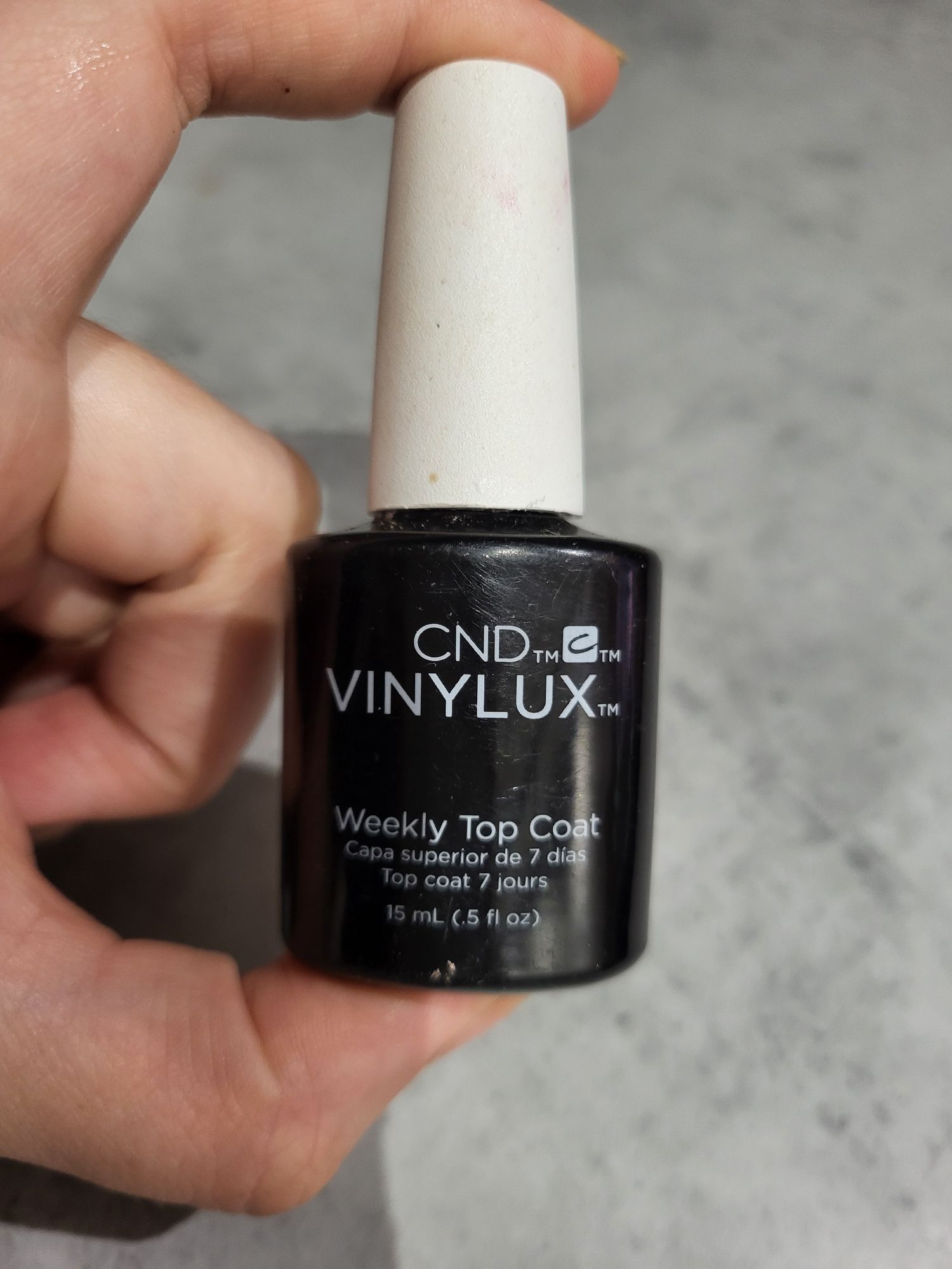 CND VINYLUX Top Coat 15ml