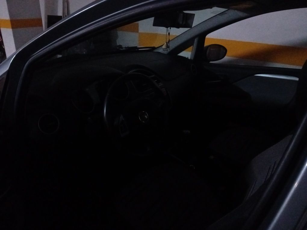 FIAT PUNTO-2010 Usado