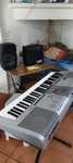 Vendo órgão Yamaha PSR e403 como novo já com alguns ritmos de baile