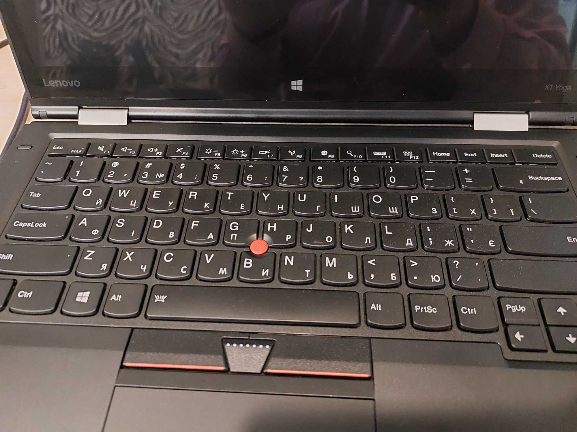 Гравировка клавиатуры ноутбука • Лазерная граверовка Киев