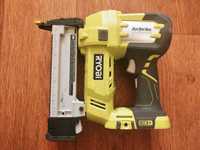 Аккумуляторный строительный степлер Ryobi P360 ONE+ 18V 18GA