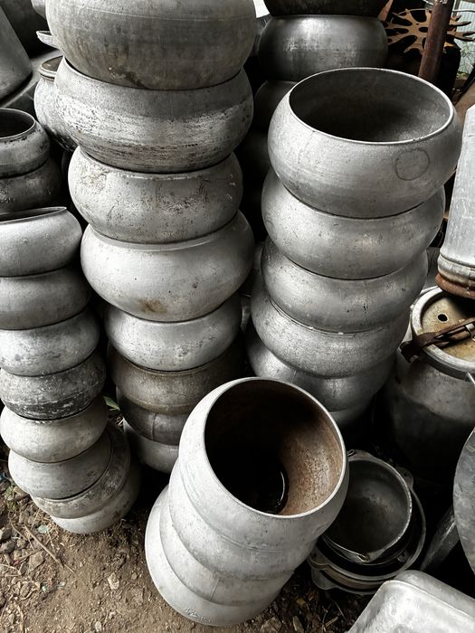 Алюмінієві казани баняки миски бідони 2,5-20 л 15 л