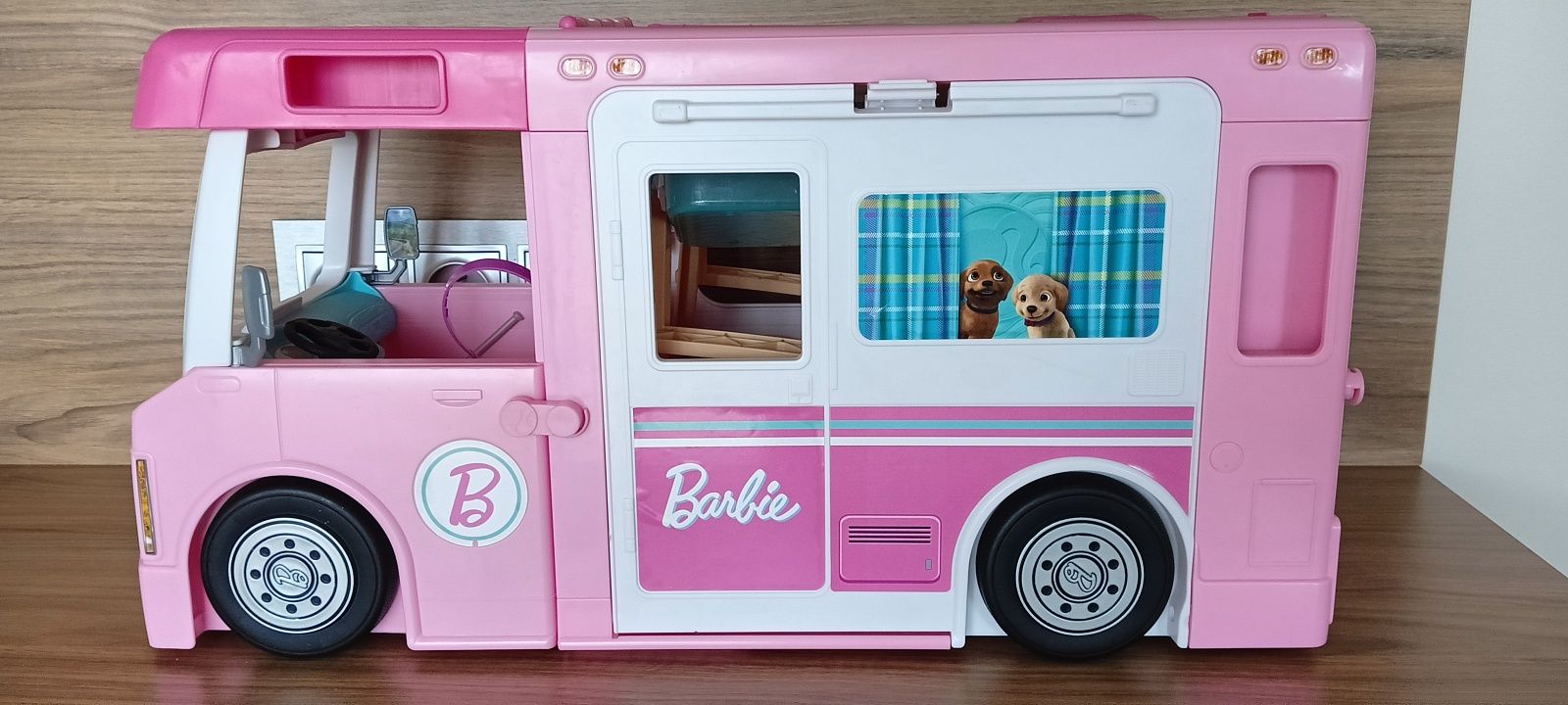 Kamper Barbie z akcesoriami
