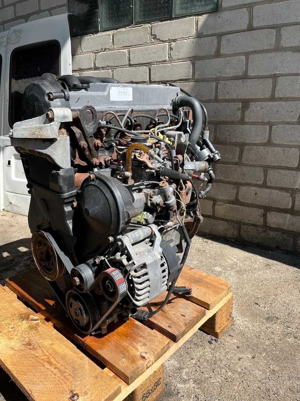 Двигатель Ford 1.8 D. 1998