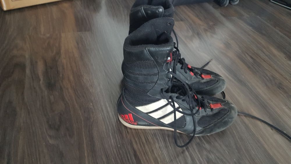 Adidas nr .40 tanio
