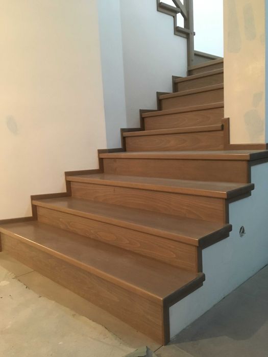 Schody drewniane Śląskie Małopolskie Producent PROJEKT Montaż