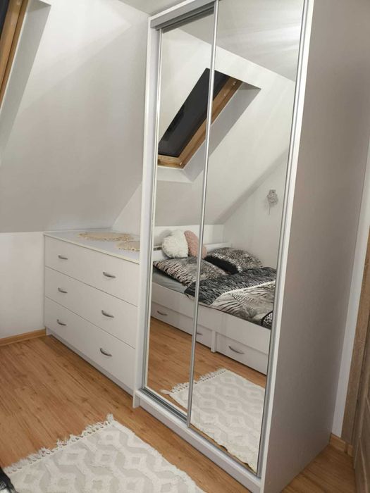 Komplet mebli pokojowych