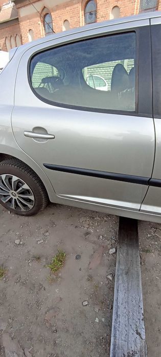 drzwi peugeot 207 HB  lak ets