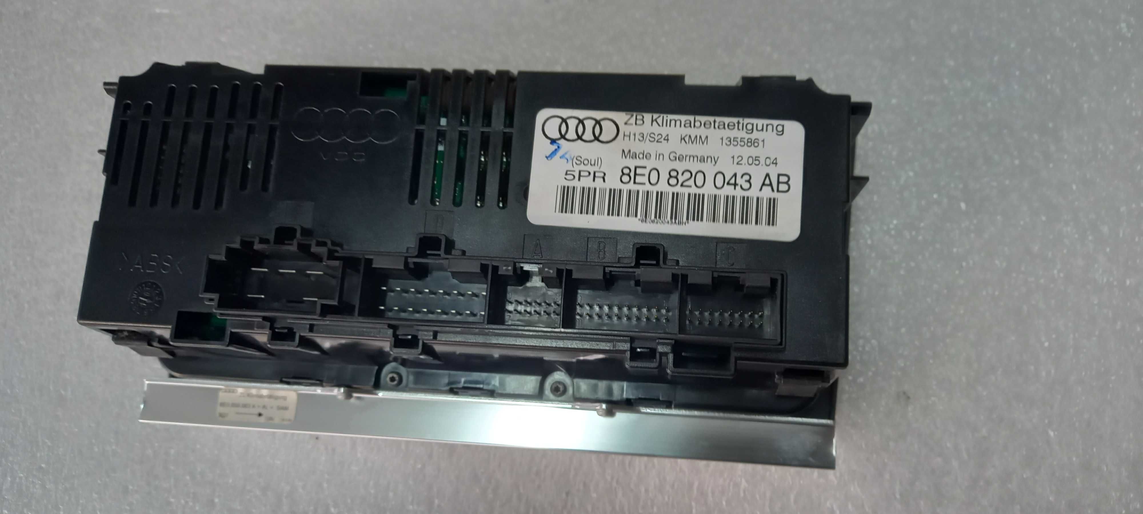 Panel klimatyzacji Audi A4 B6 -043AB