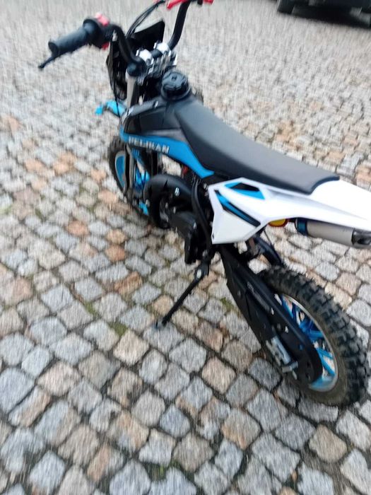 Cross 50 elektryczny starter
