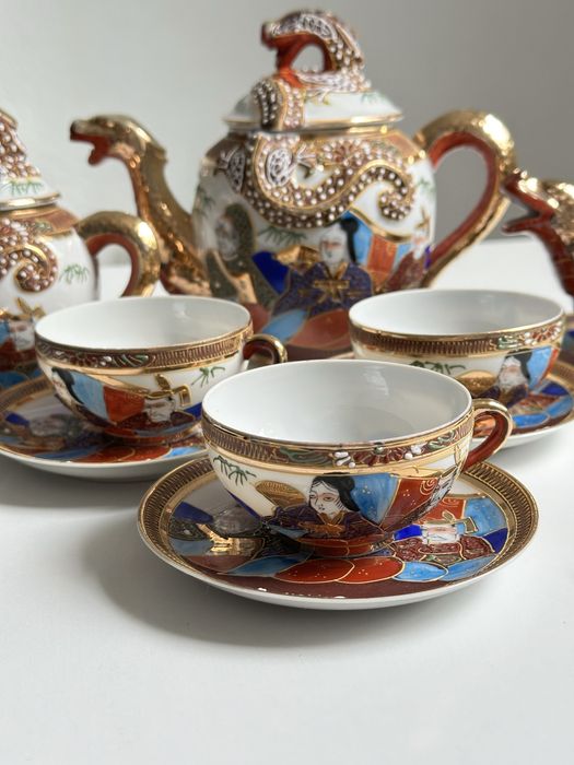 Сервіз порцеляновий «Дракон», Японія