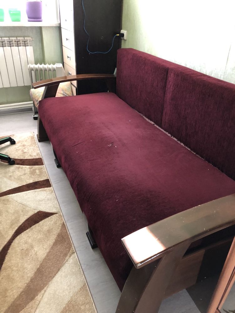 Продам красивый диван
