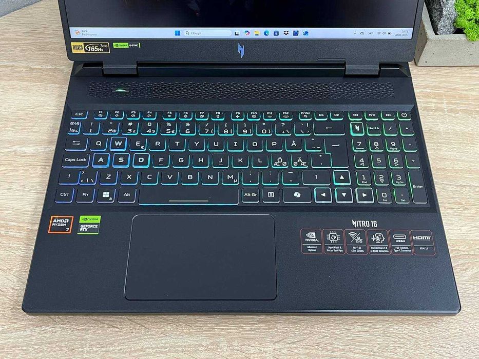 Ігровий Ноутбук Acer Nitro v16” 165Hz/R7-8845HS/RTX4050 6GB/16DDR5/512