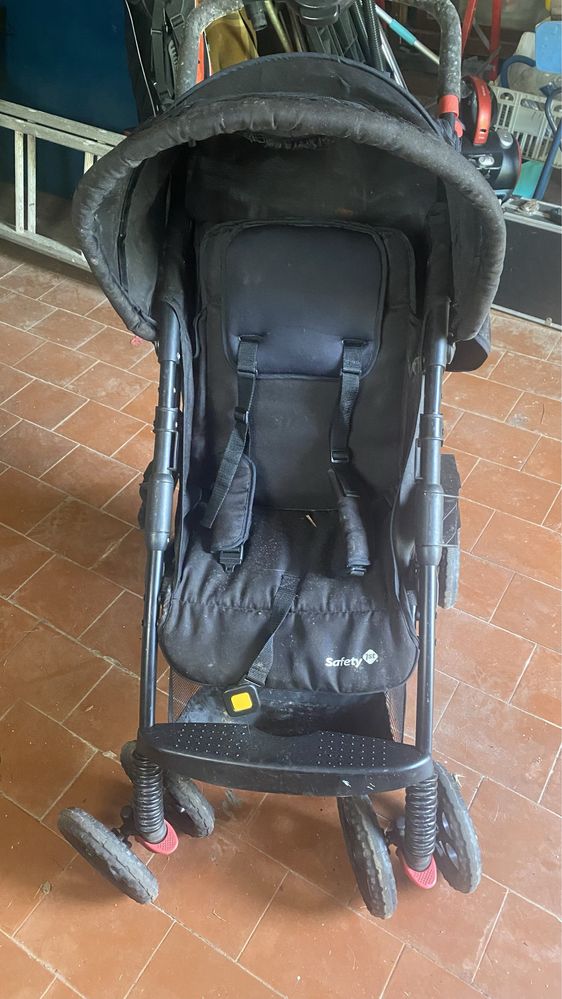 Carrinho de bebe com cadeira auto