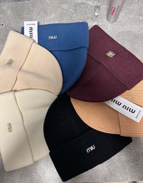 Шапка Miu Miu жіноча тепла