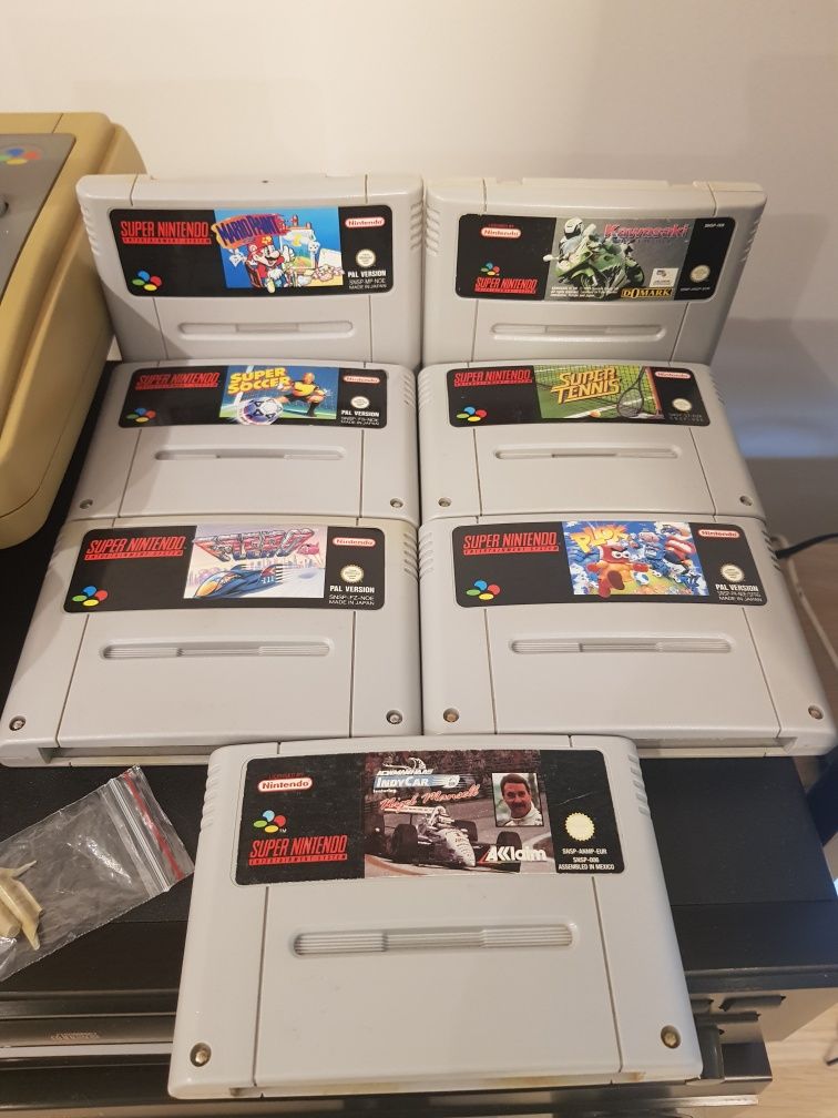 Super Nintendo SNES +8gry + 2x pady + GB Player