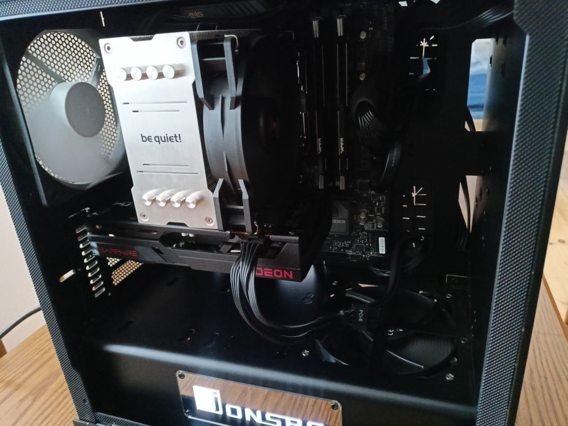 Komputer i3 12100 RX 6600 + monitor 24"