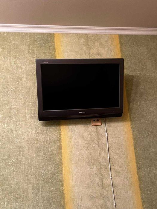 Продам телевізор SHARP