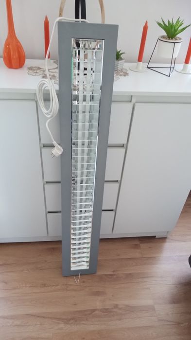 Lampa wisząca jarzeniowa wega