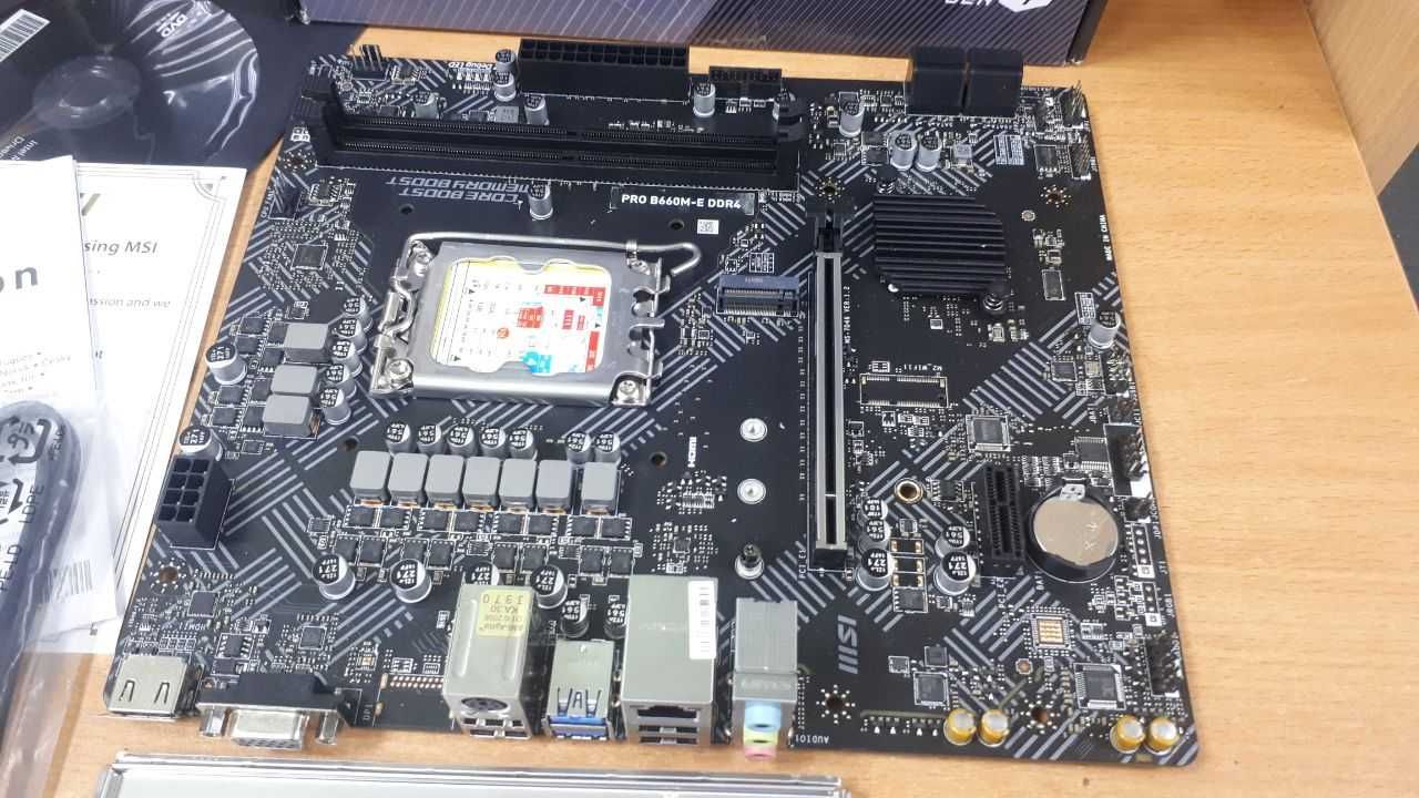 Материнська плата MSI PRO B660M-E DDR4