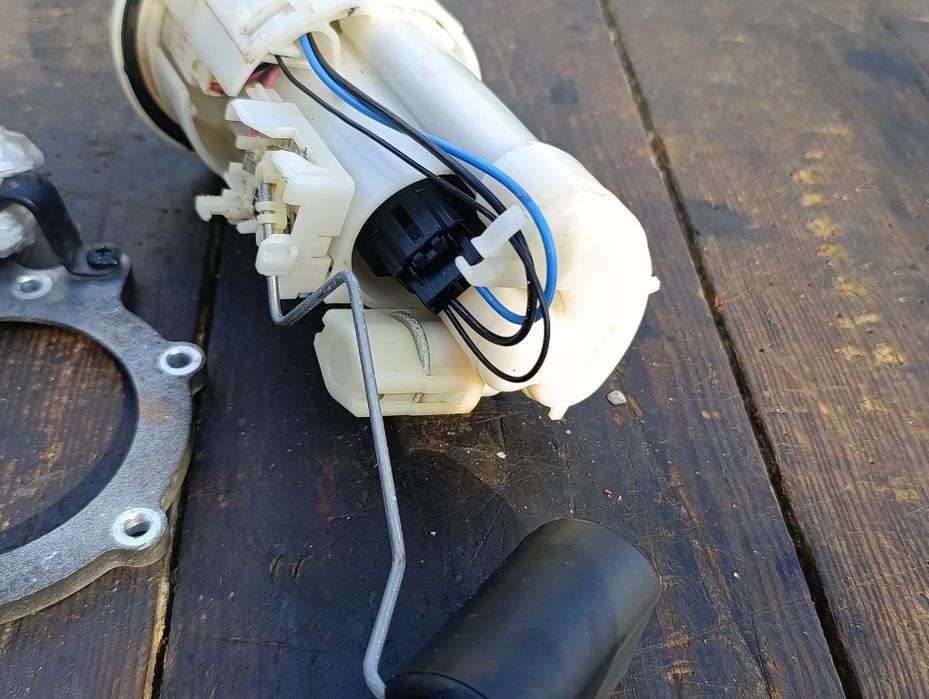 Pompa paliwa Yamaha FZ6 04 - 09 r pompka paliwowa Baku zbiornika G2