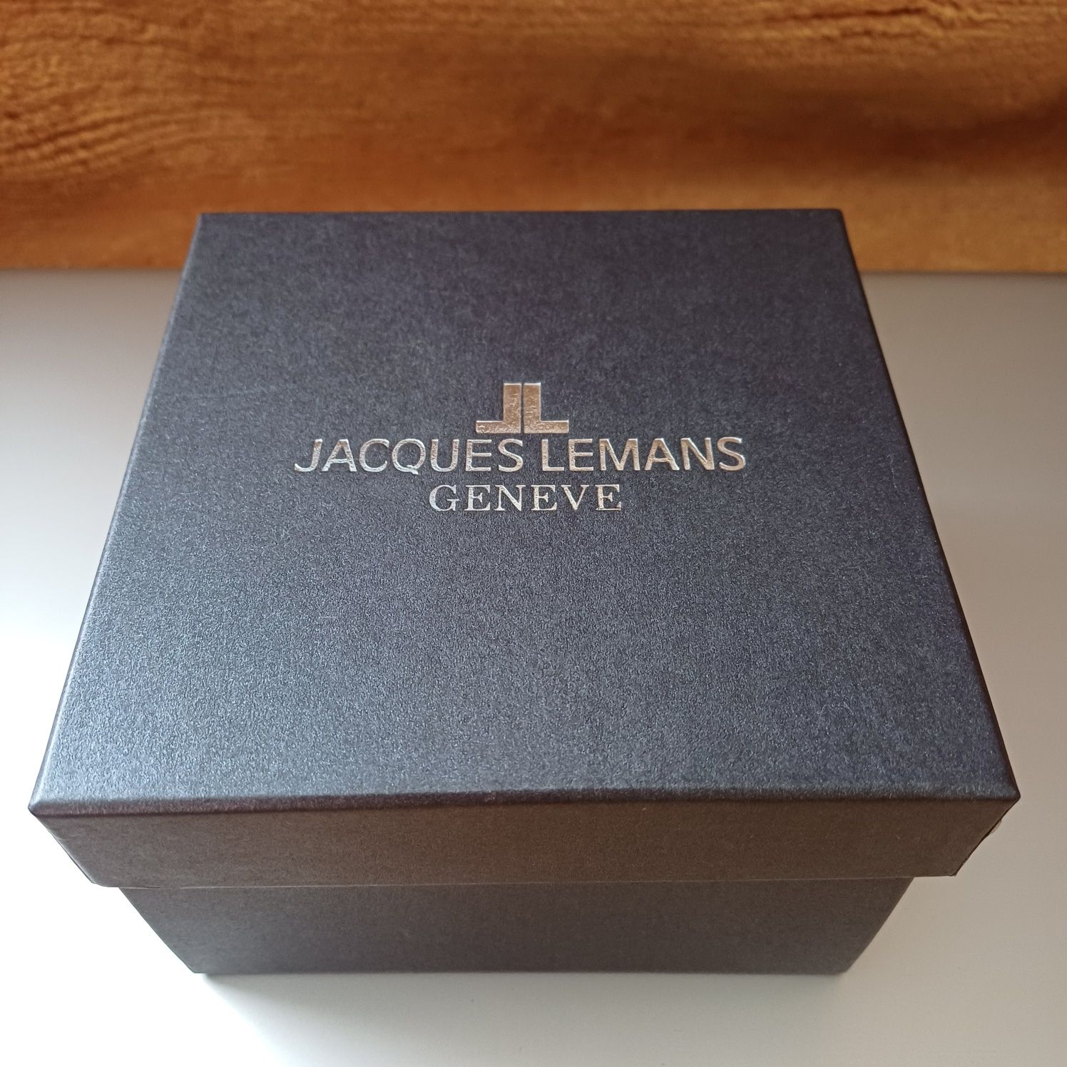 Продам часы Jacques Lemans, Швейцария