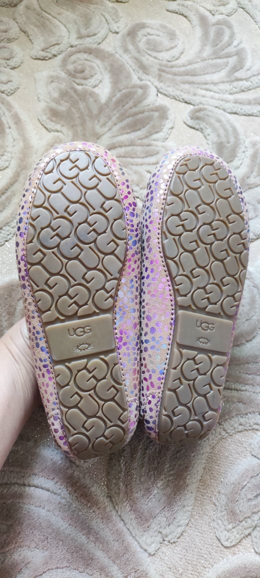 Мокасины ugg на девочку
