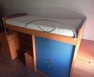 Cama alta para solteiro ou criança