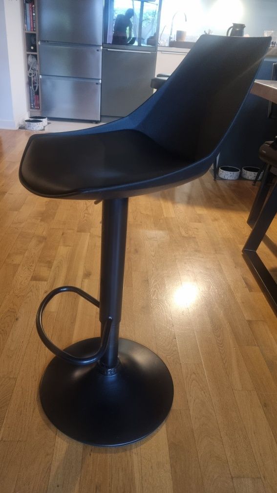 2 Hokery, krzesła barowe regulowane