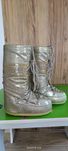 Sprzedam nowe buty MOON BOOT