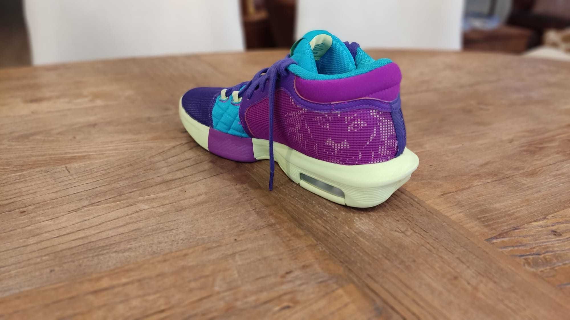 Nike Lebron Witness VIII. ROZMIAR EUR 41. Fioletowo/Białe. Jak NOWE.