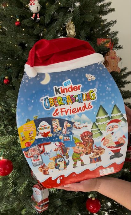 адвент-календар Kinder з шапкою