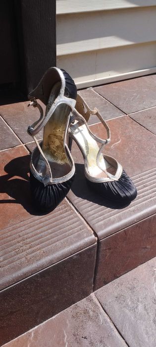 Sandały damskie rozmiar 36 marki Bata