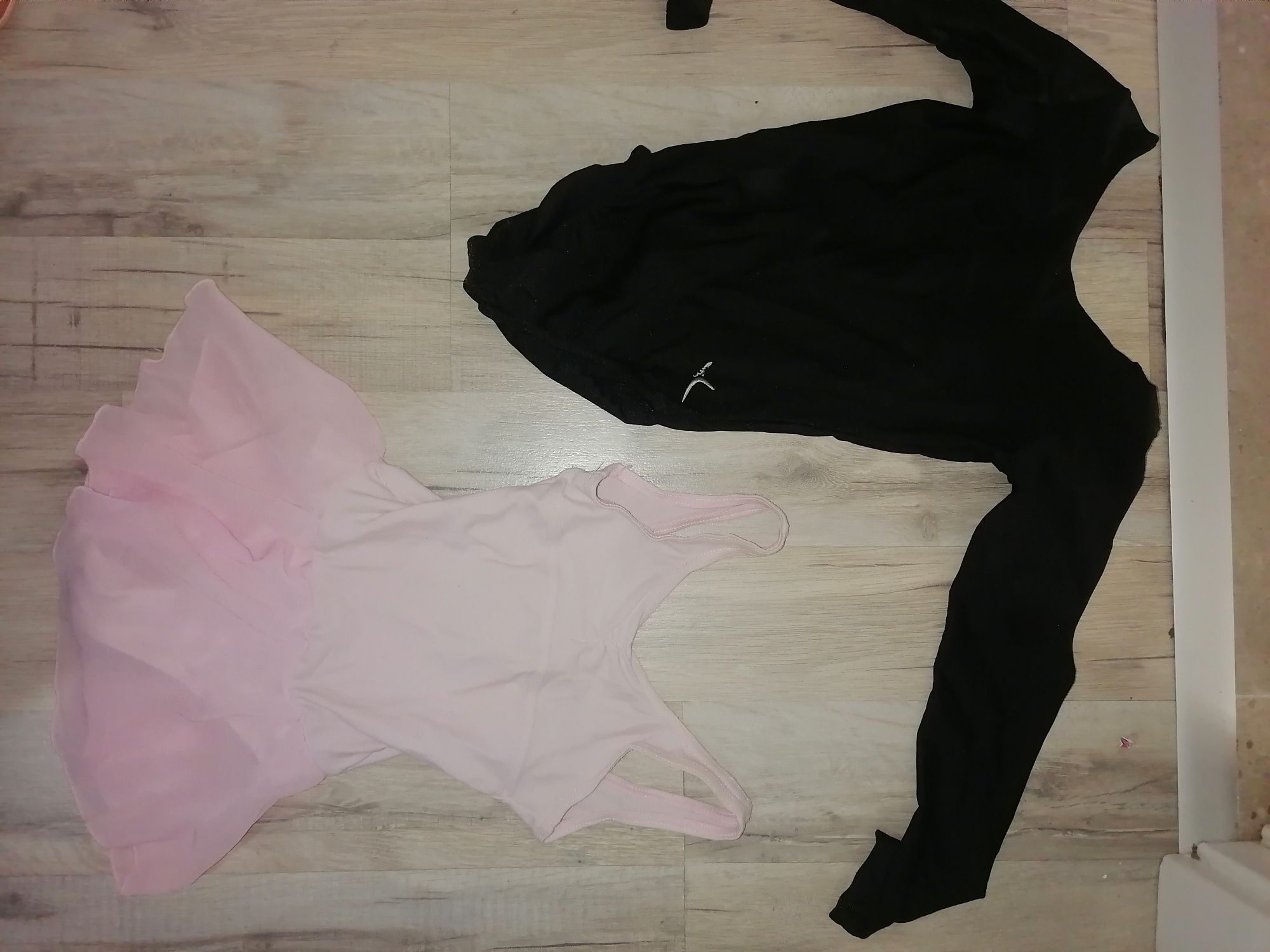 Fato de ginastica e ballet de menina
