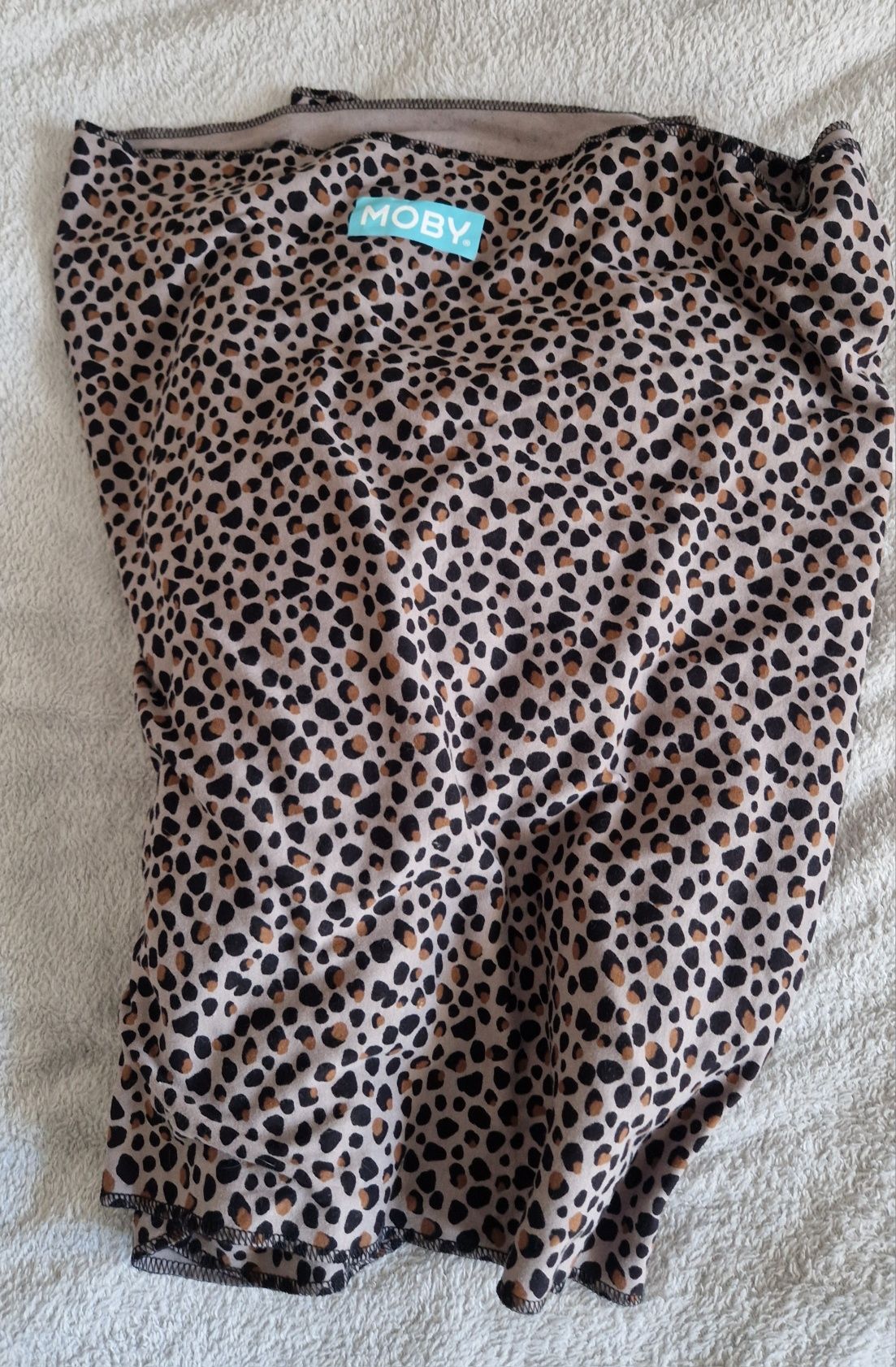 Elaastyczna chusta Moby do noszenia dziecka. Ergonomiczn