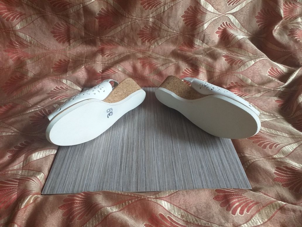 Sandały aco skórzane damskie koturnie color biały rozmiar 39