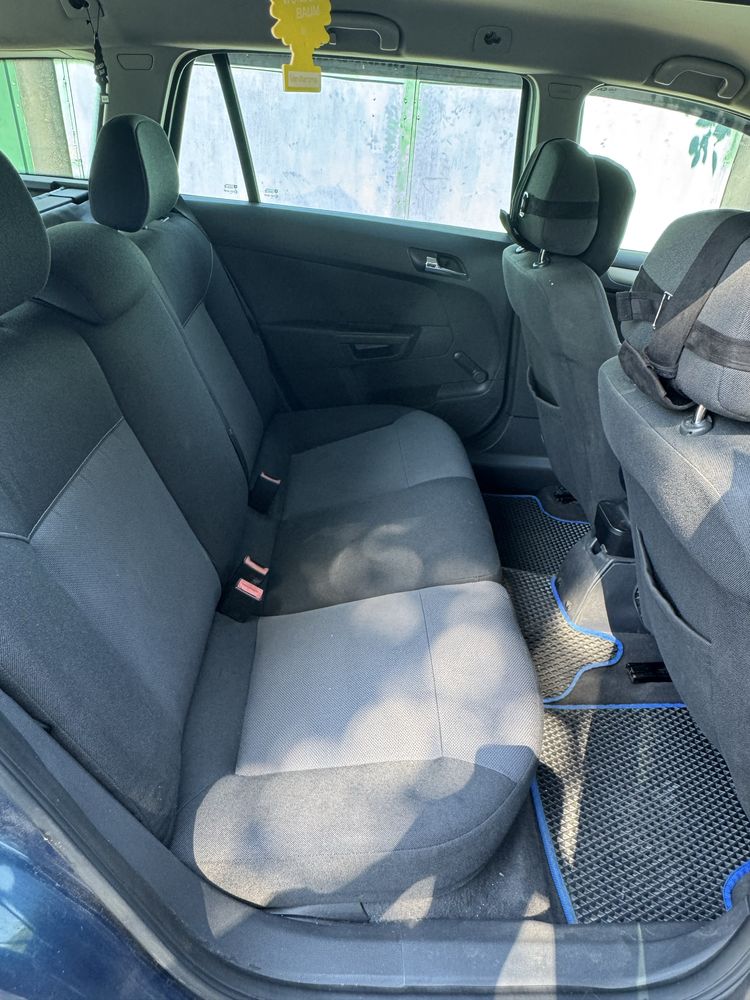 Opel Astra 1.9 SDTI в рідні фарбі