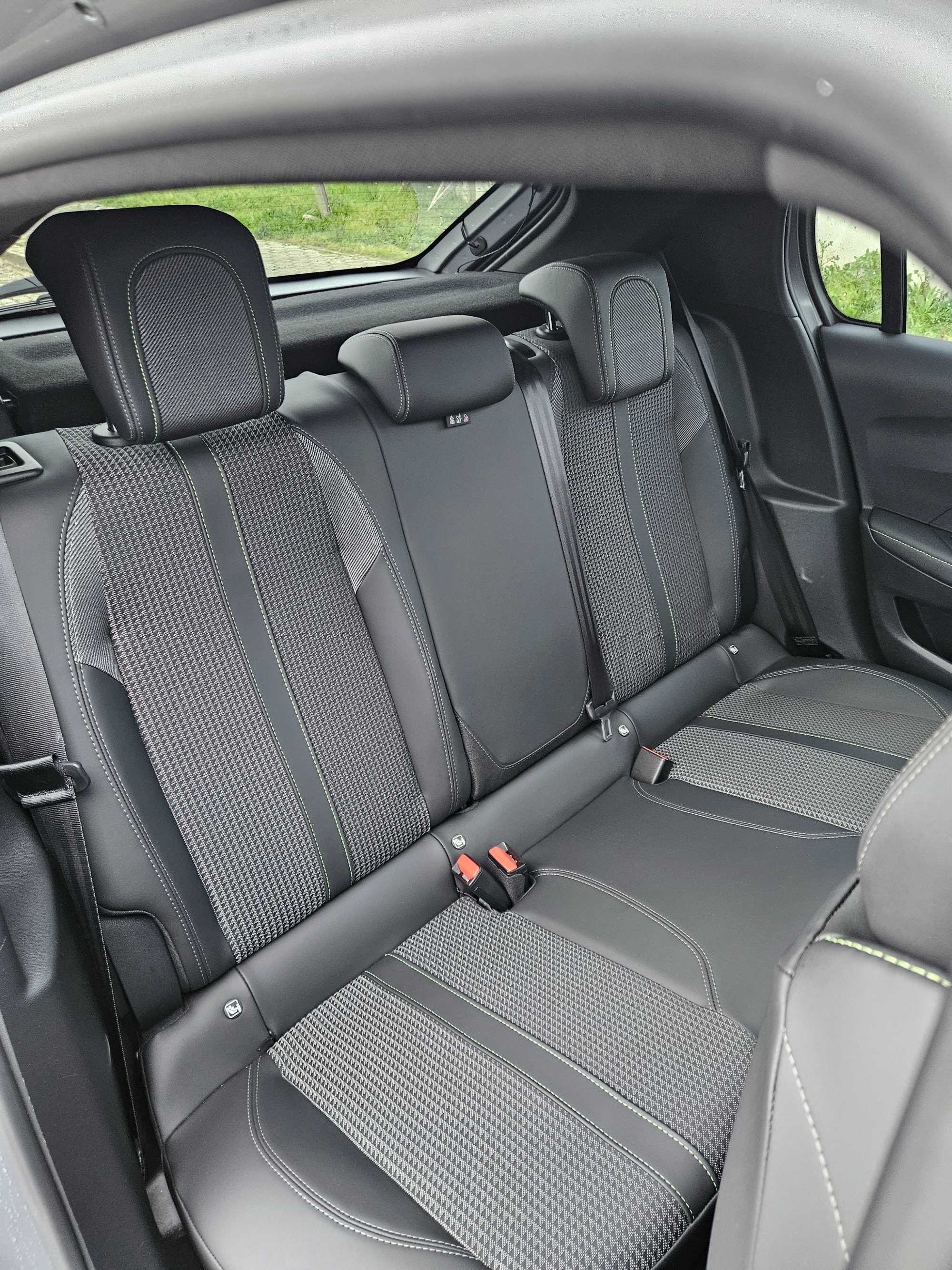 Peugeot e-208 Gt Line