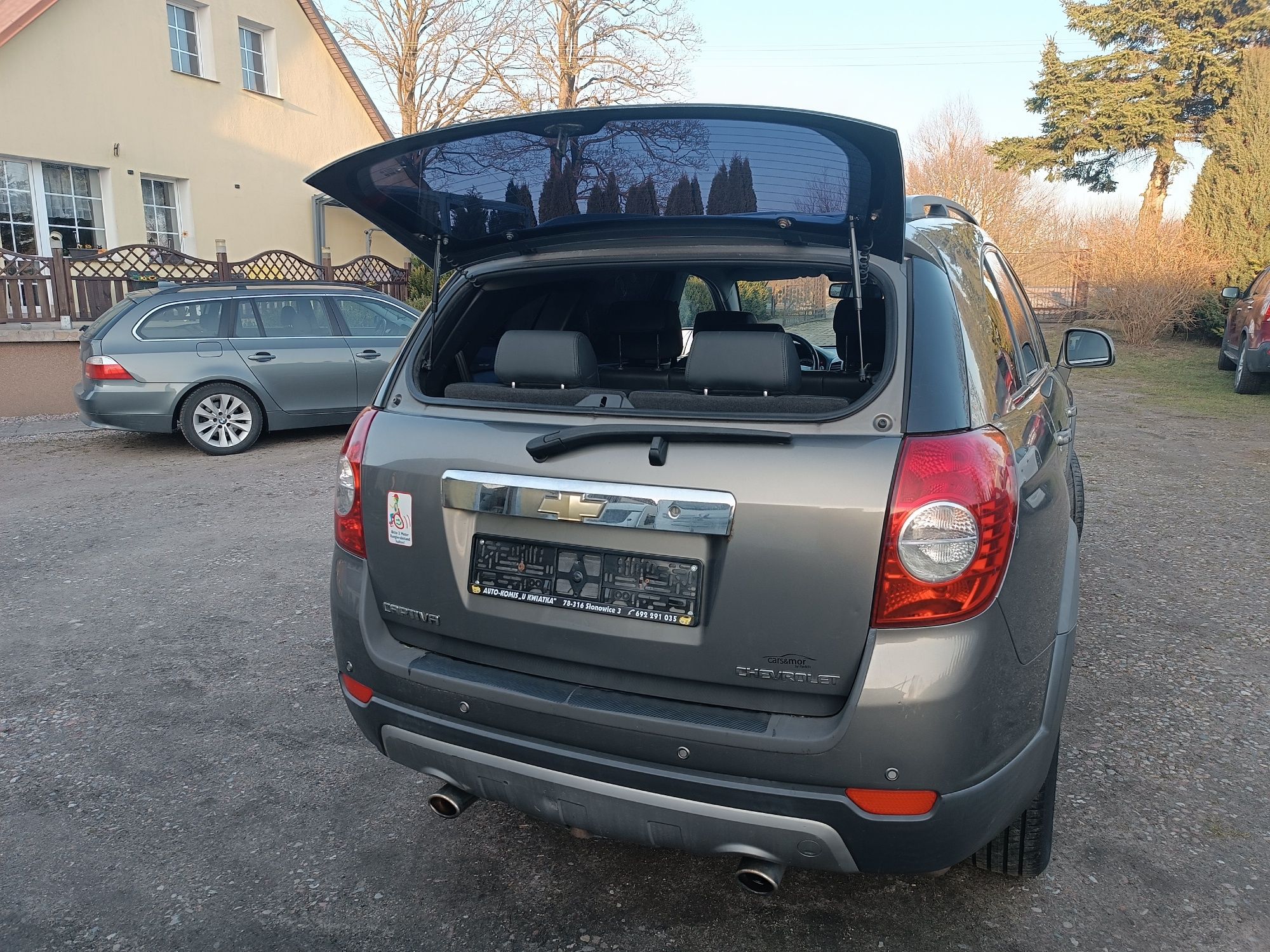 Chevrolet Captiva 2.4 Benzyna + LPG, 7 -osobowy,  4×4,  hak holowniczy