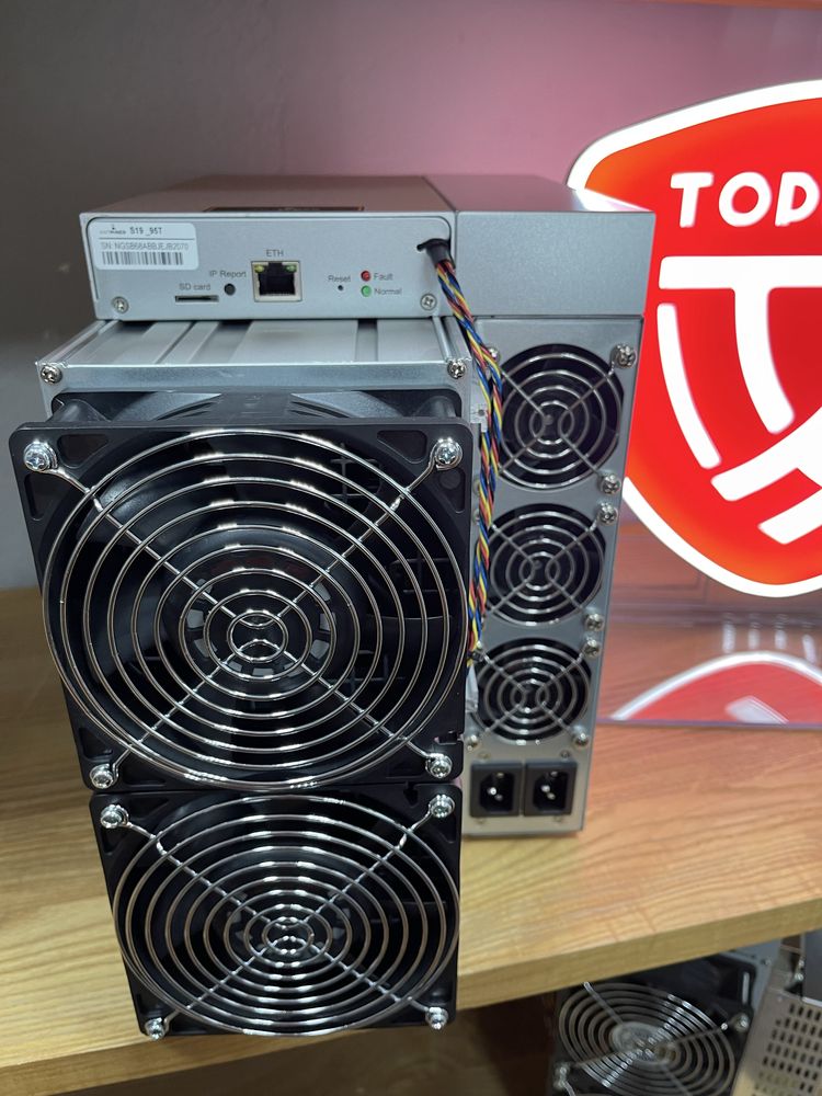Асік-майнер Bitmain Antminer S19 95Th/s на Біткоїн asic
