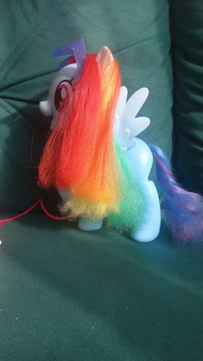 My Little Pony, śpiewająca Rainbow Dash