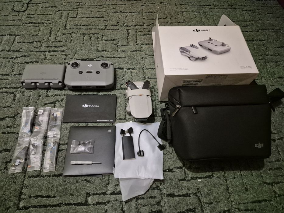 Квадрокоптер DJI mini 2 fly more combo