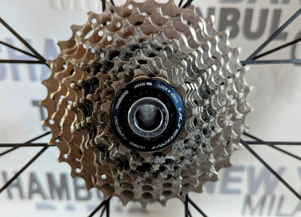 Koła Shimano Dura-Ace Carbon stożek 50mm pod tarcze-szytki Vittoria