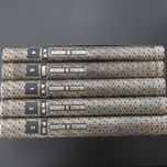 Cinco volumes do Dicionário de Literatura Po