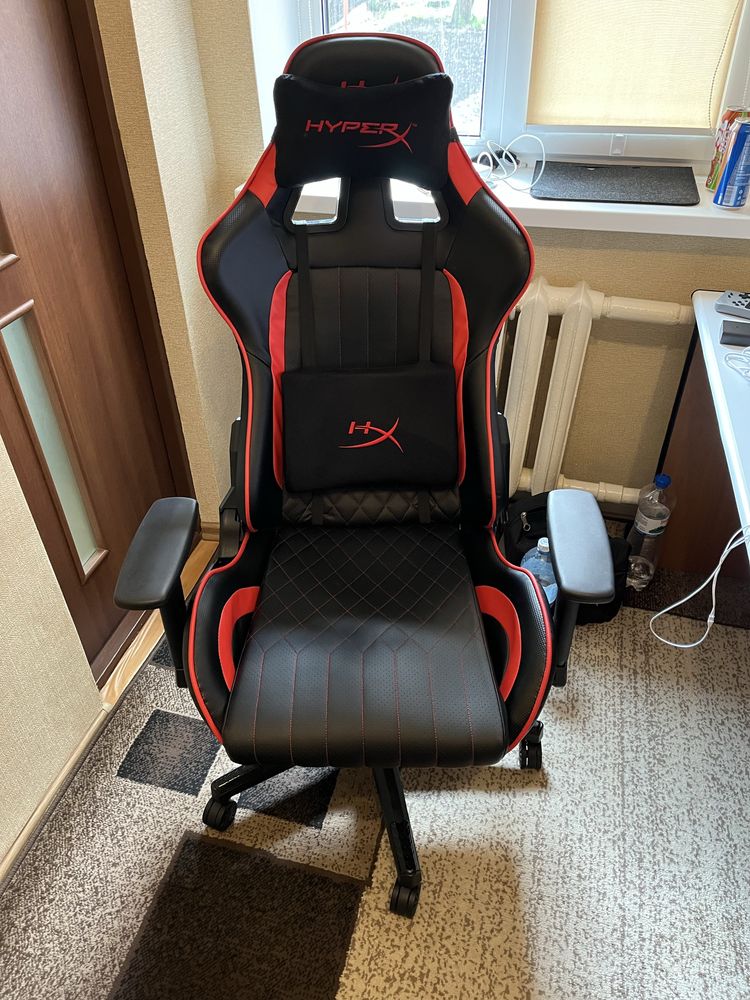 Ігрове крісло HyperX Blast core Чудовий стан Кресло Хайперикс