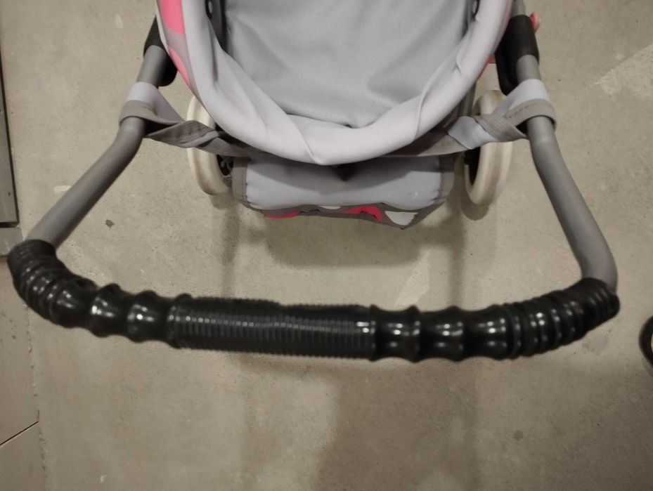 Wózek głęboki dla lalki, składany, stabilny, solidnie wykonany, uroczy