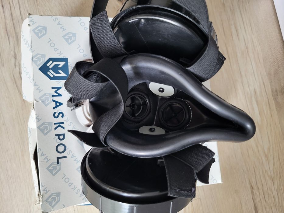 Maska przeciwpyłowa z filtrami